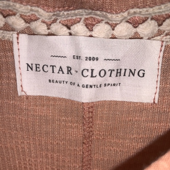 Light Pink Long Flow Short Sleeve Top - Picture 3 of 4